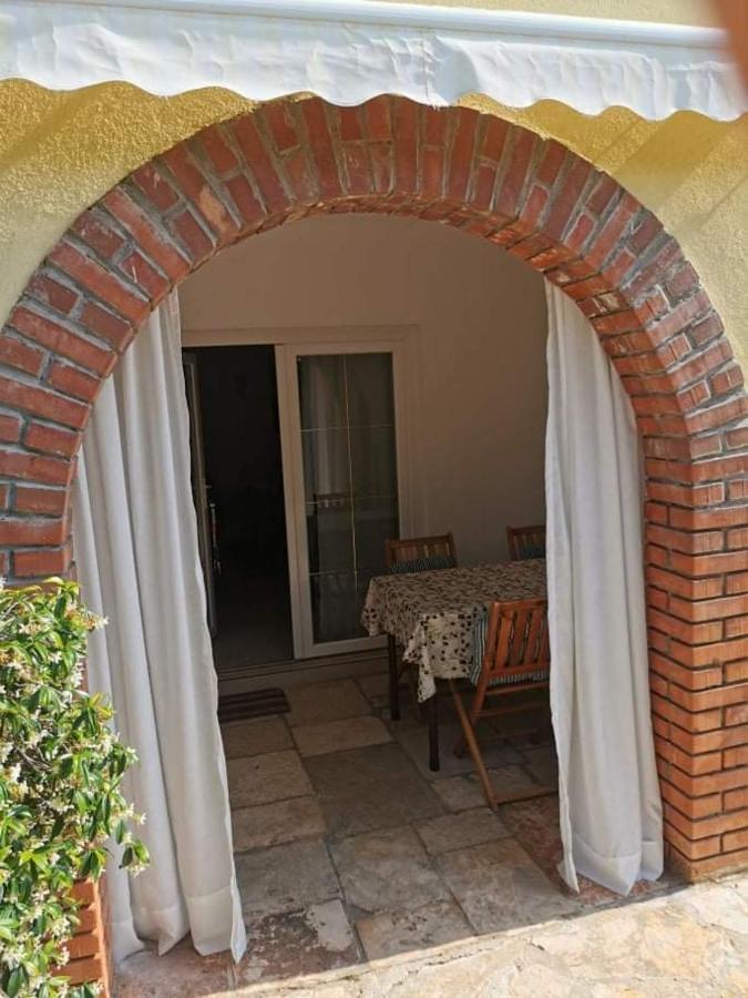 App Carla Apartment Novigrad  Ngoại thất bức ảnh