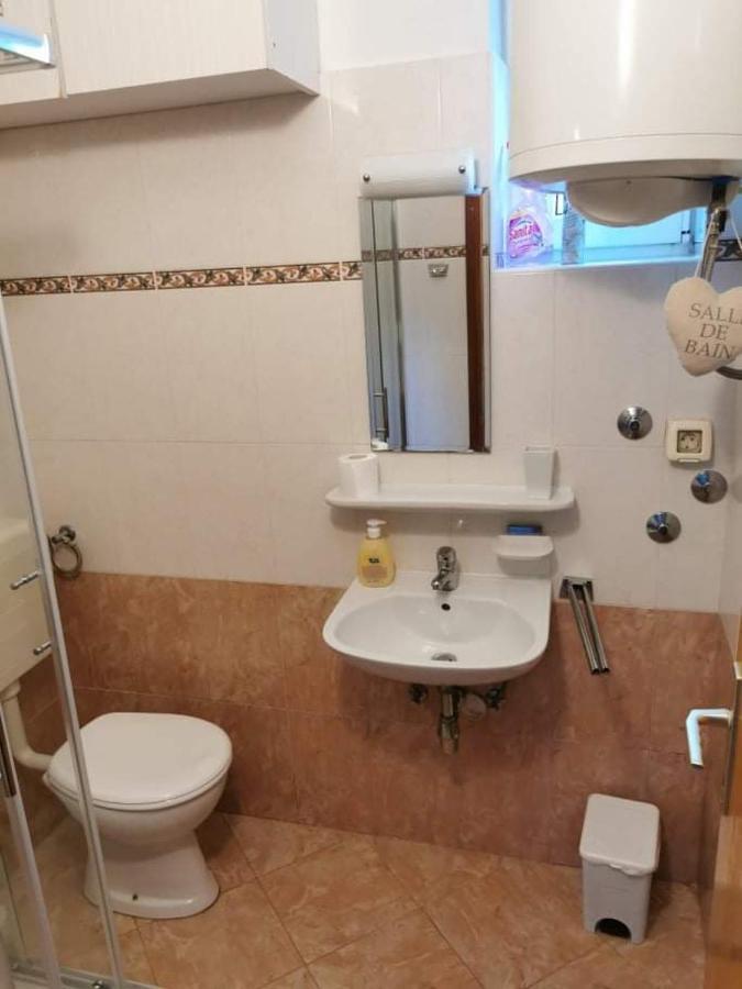 App Carla Apartment Novigrad  Ngoại thất bức ảnh