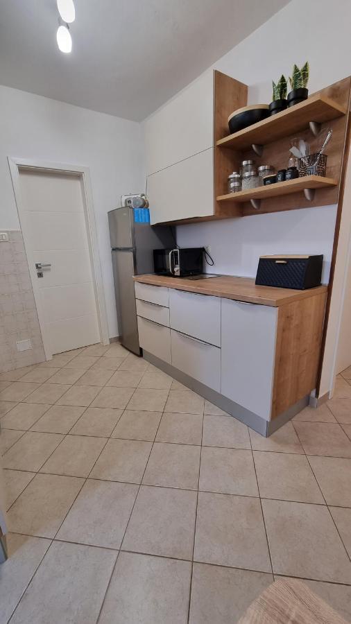 App Carla Apartment Novigrad  Ngoại thất bức ảnh