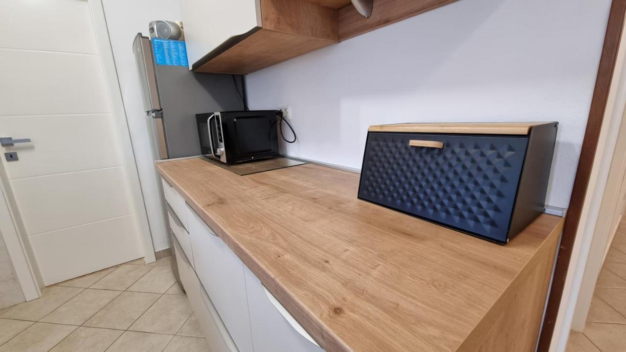 App Carla Apartment Novigrad  Ngoại thất bức ảnh